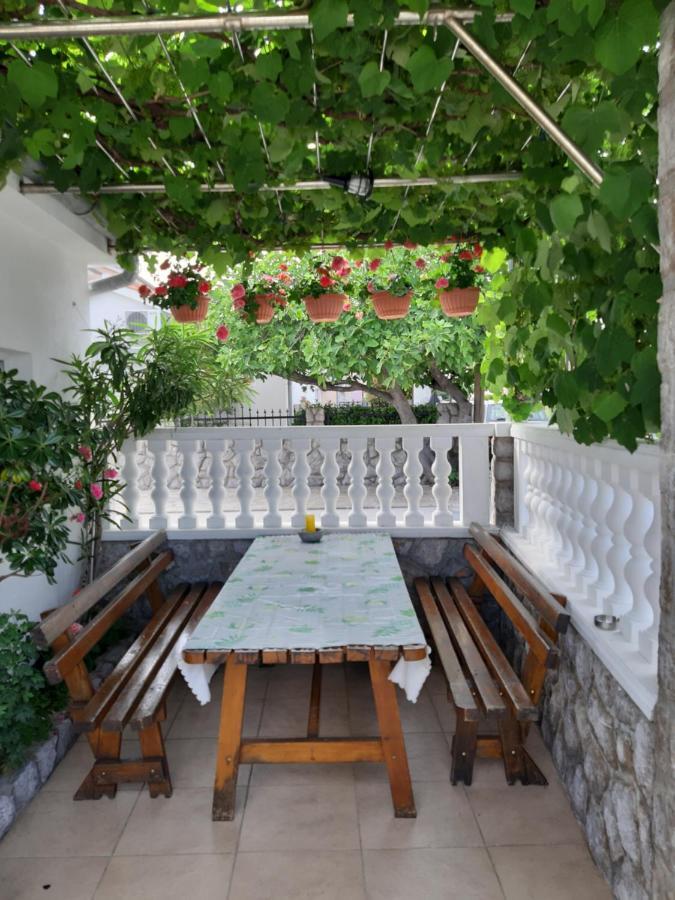 Apartmani Jozefina Омишаль Экстерьер фото