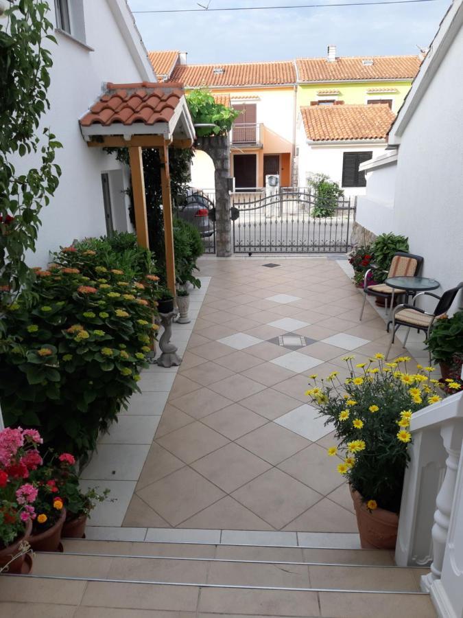 Apartmani Jozefina Омишаль Номер фото