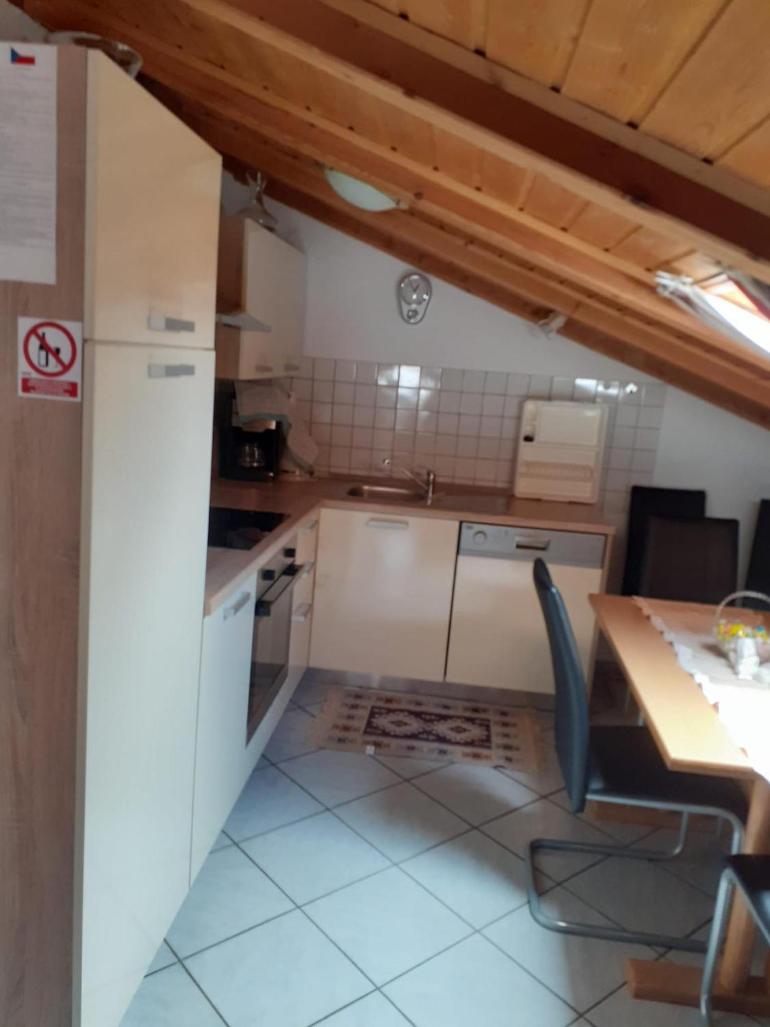 Apartmani Jozefina Омишаль Номер фото